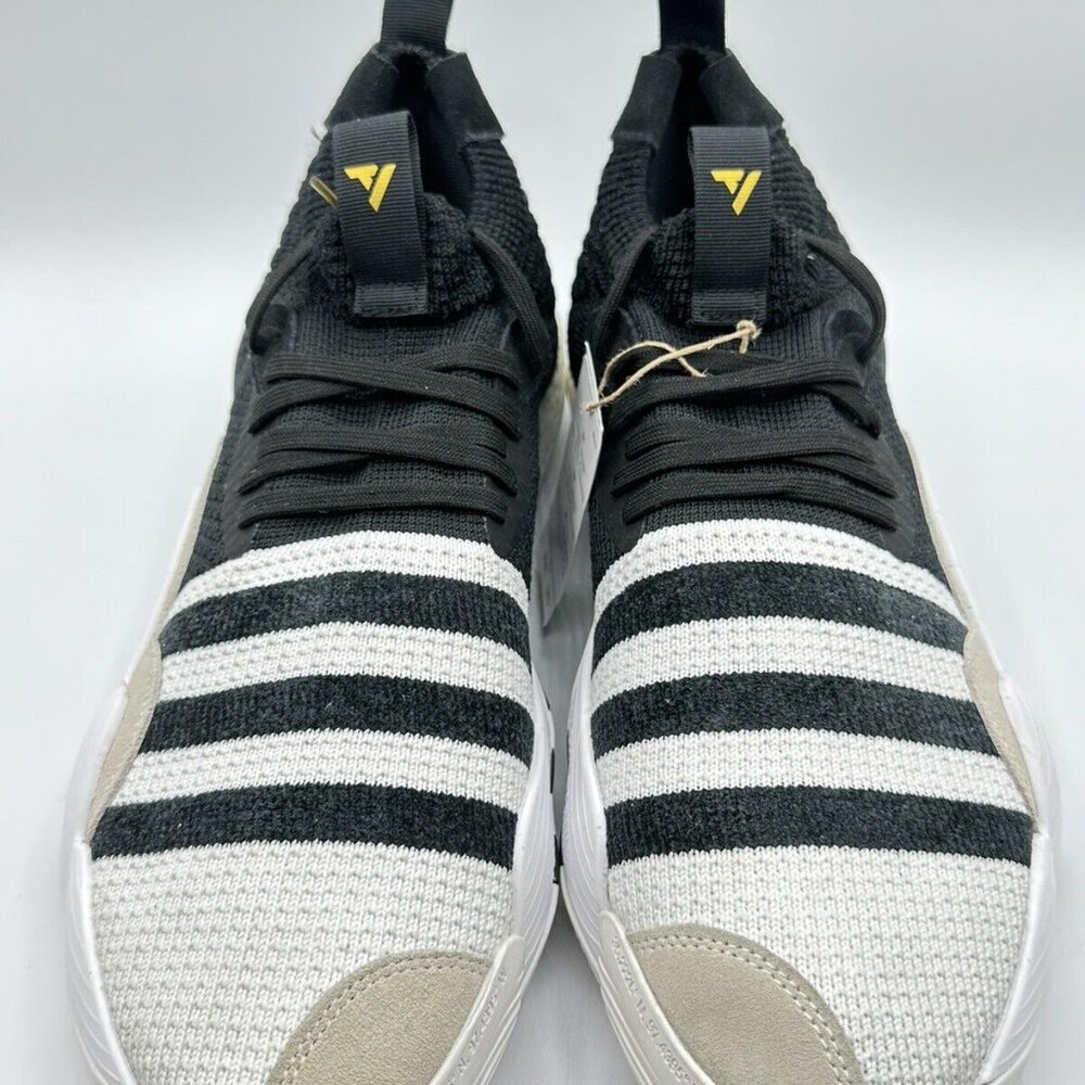 New Adidas Men’s Trae Young 2 Basketball Size White |H06477| Sizes 10, 11, 11.5